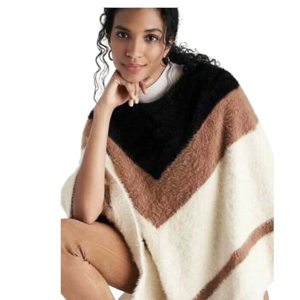 Ann Taylor Womens‎ Medium Large  Fuzzy Knit Pullover Poncho Color Block M/L New